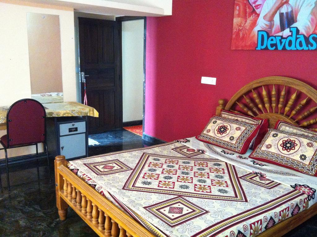 Paradise Inn Guest House Alappuzha Exterior photo